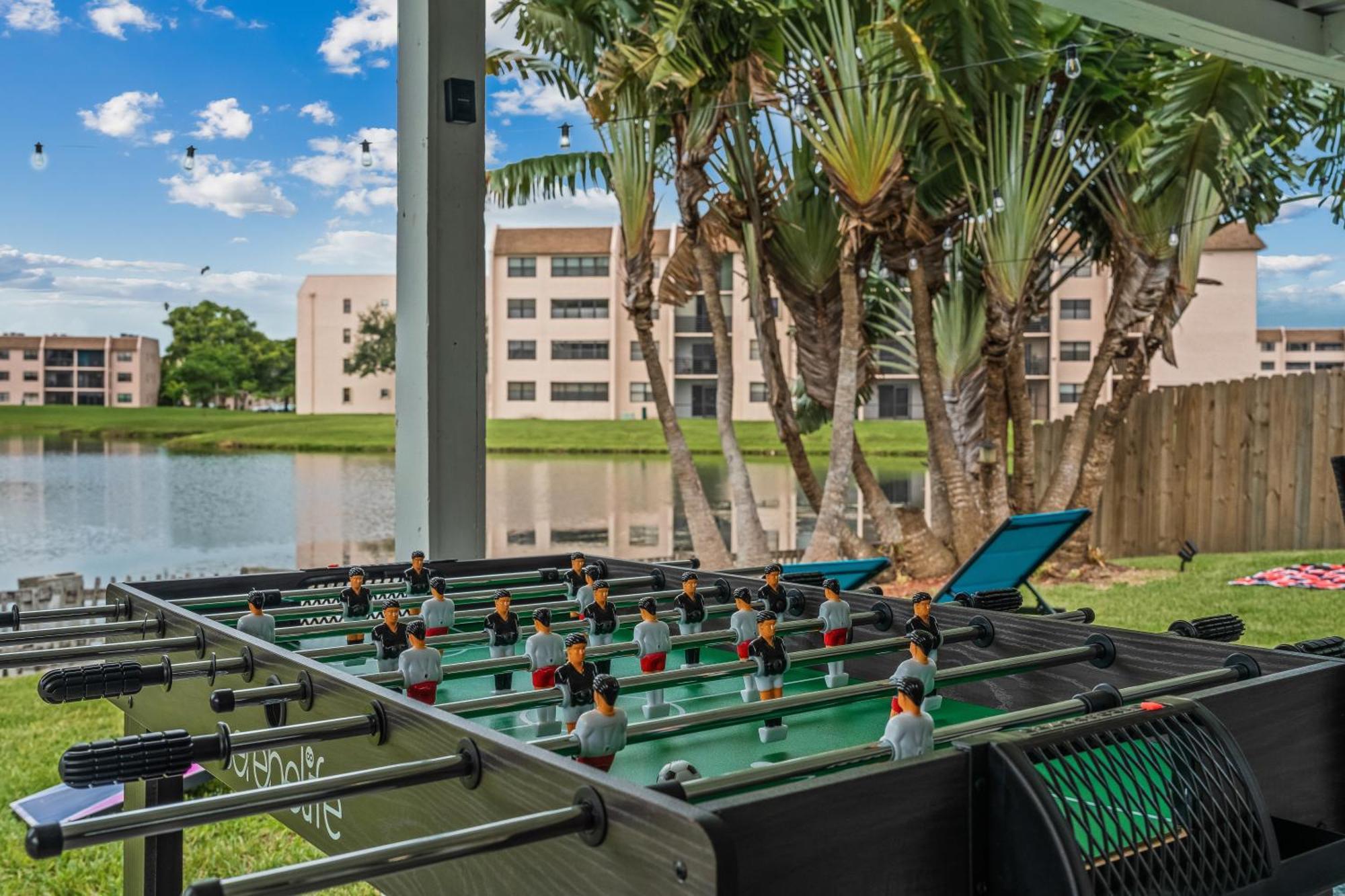 Waterfront Oasis Escape With 7 Seats Hot Tub! Villa *